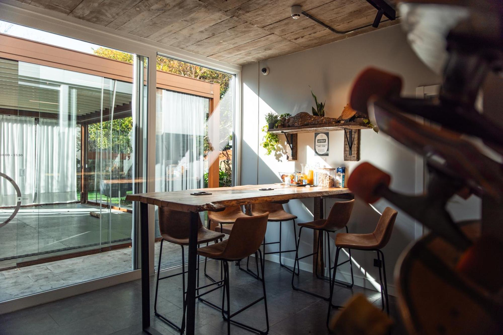 Хостел Surf House *